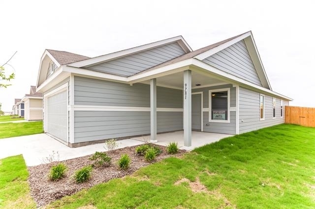 9781 Skyhawk Avenue - Photo 4