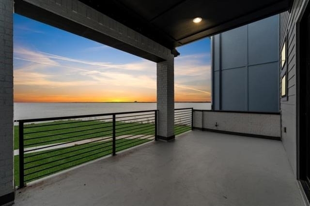 8609 Secretariat Drive - Photo 4