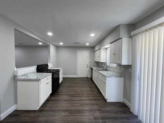 4828 Grove Street - Photo 2