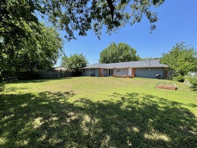 4828 Grove Street - Photo 10