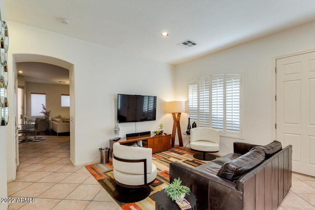2037 W Periwinkle Way - Photo 7