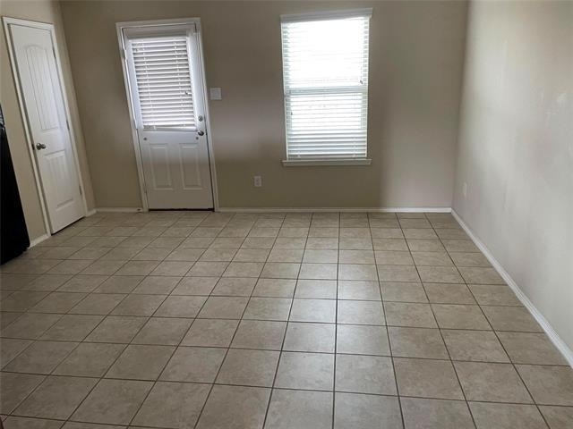 2406 Fall Court - Photo 2
