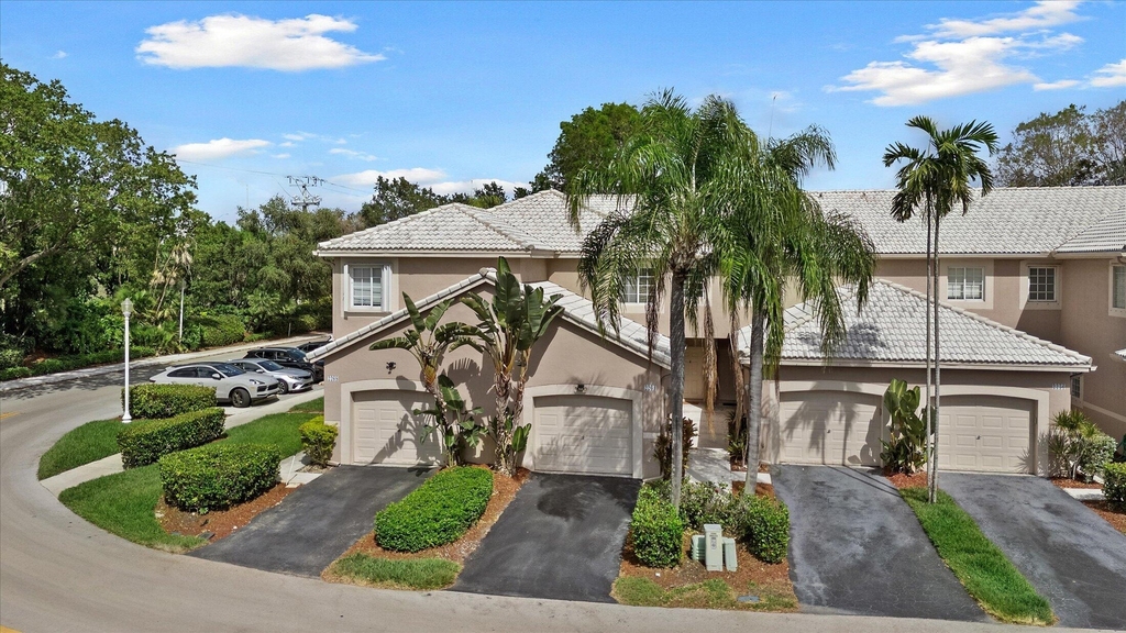 2264 Salerno Circle - Photo 0