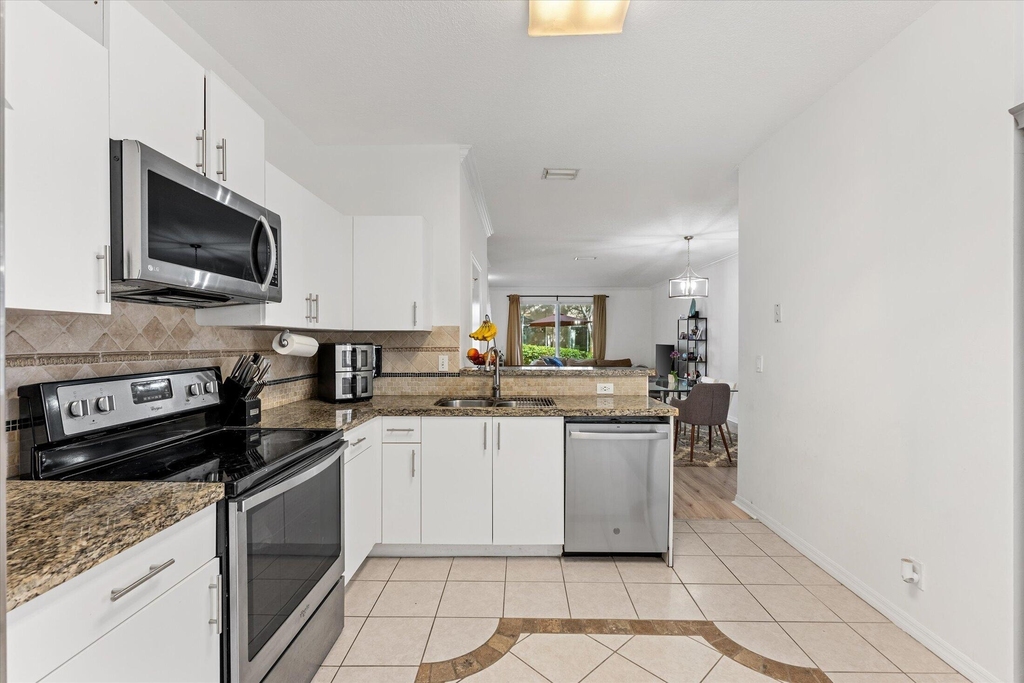 2264 Salerno Circle - Photo 6