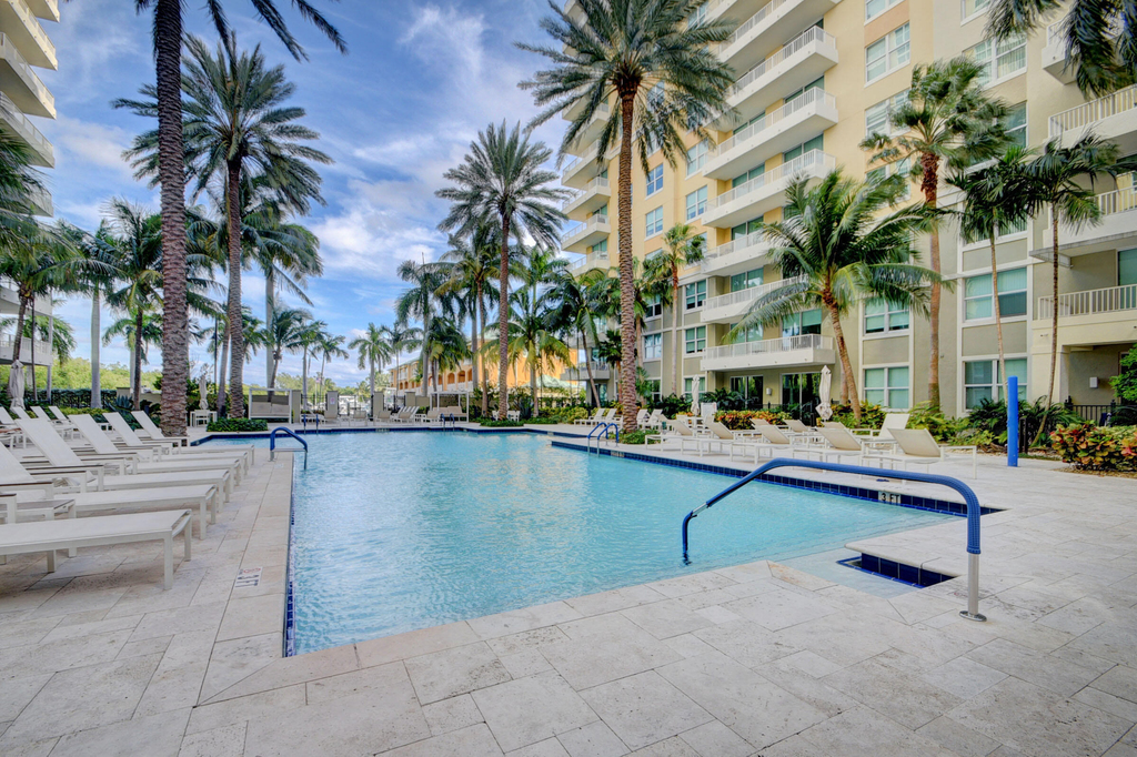 700 E Boynton Beach Boulevard - Photo 26
