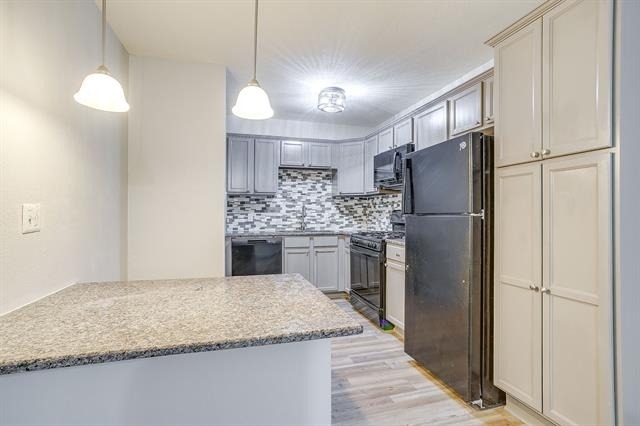 3870 Tulsa Way - Photo 2
