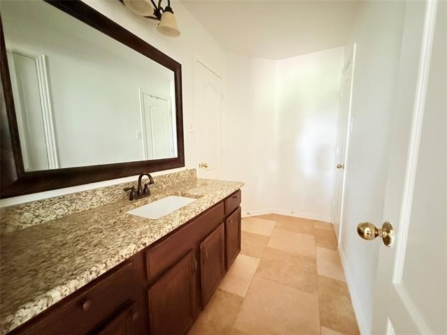 525 Abbey Court - Photo 19