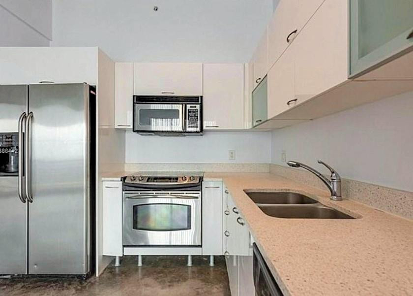 133 Ne 2nd Avenue - Photo 3