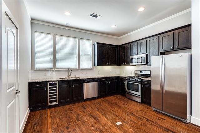4323 Dickason Avenue - Photo 4