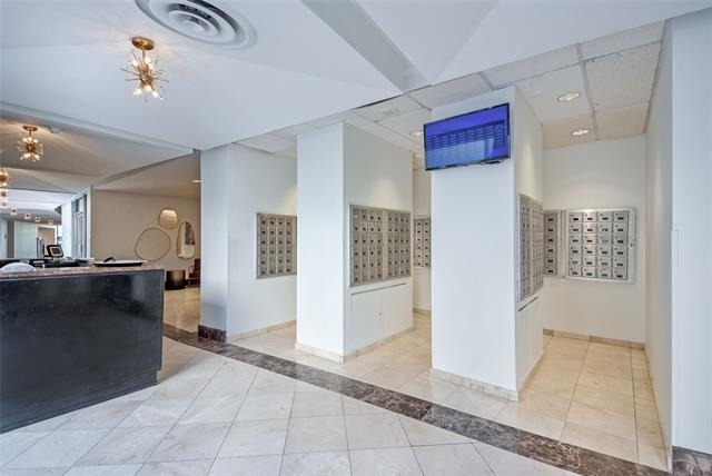 6211 W Northwest Highway - Photo 4