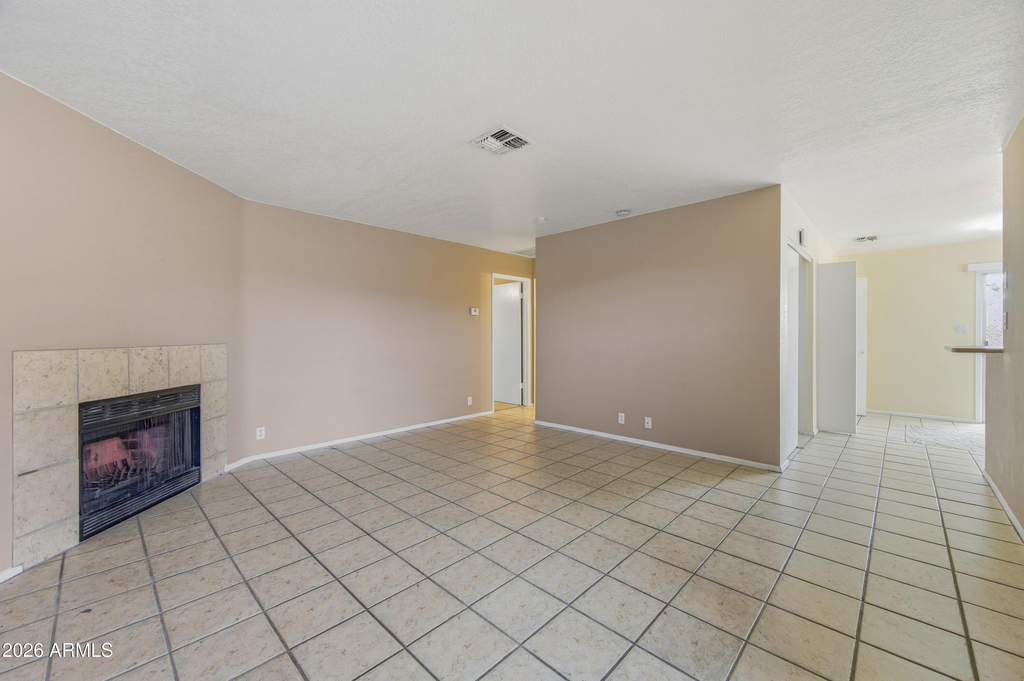 501 W Yukon Drive - Photo 5