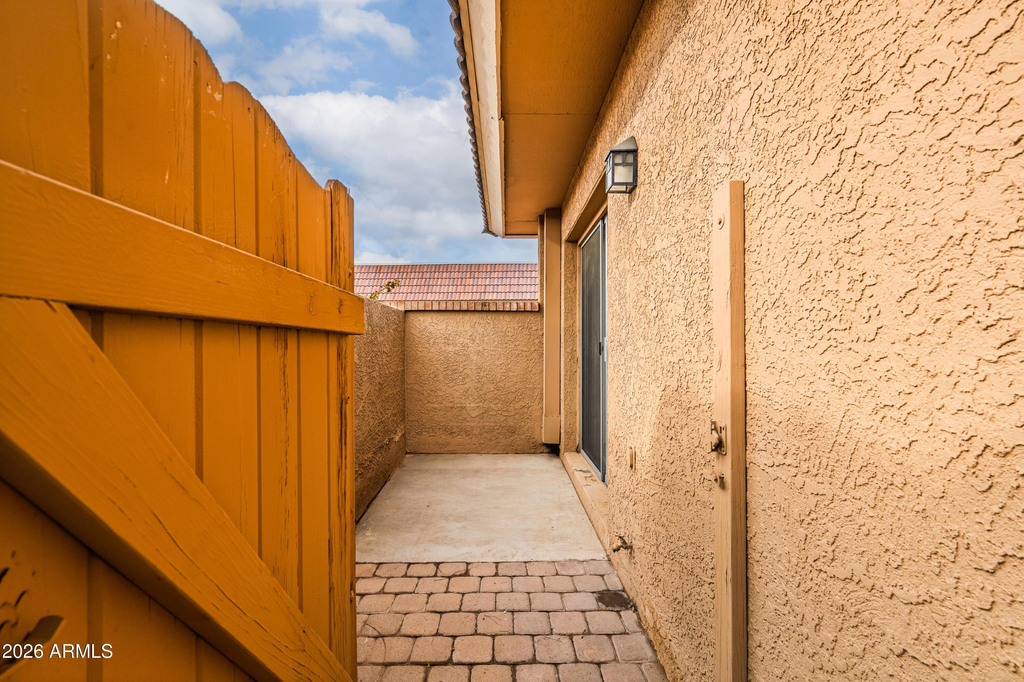 501 W Yukon Drive - Photo 14