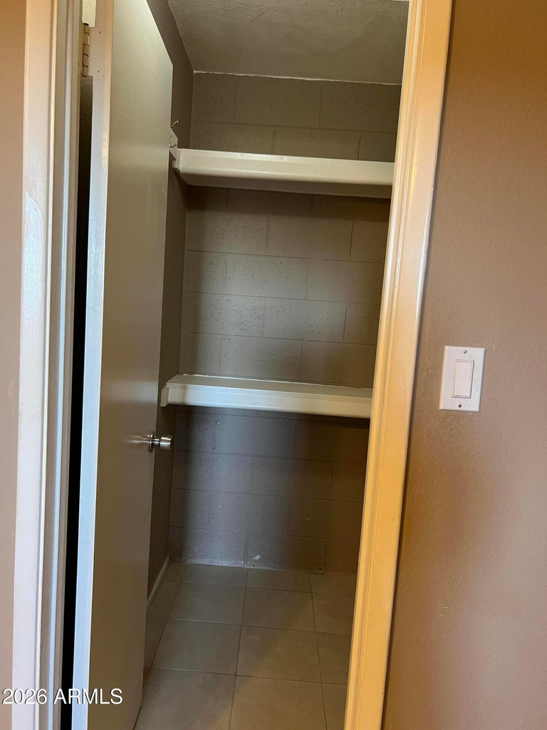 501 W Yukon Drive - Photo 19