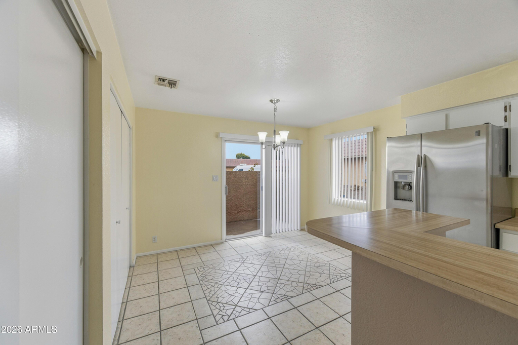 501 W Yukon Drive - Photo 7
