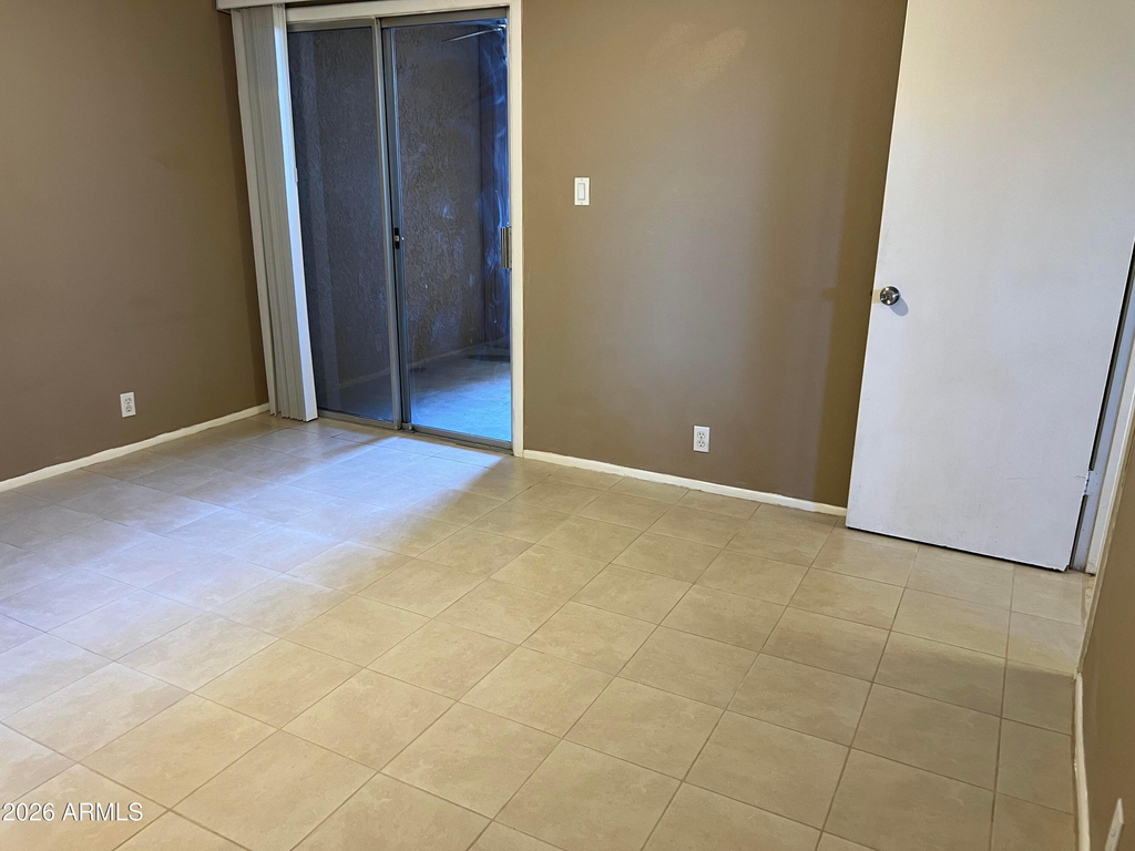 501 W Yukon Drive - Photo 18