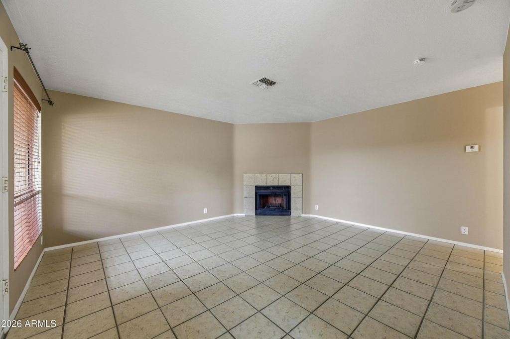 501 W Yukon Drive - Photo 3