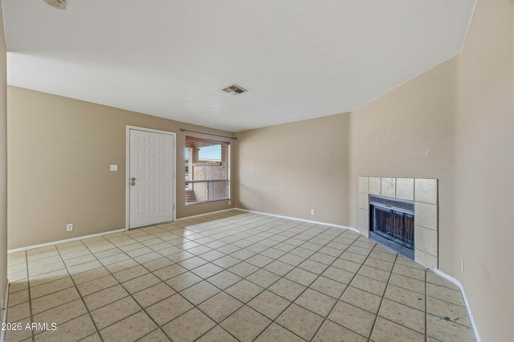 501 W Yukon Drive - Photo 4