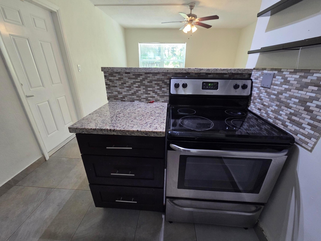 720 Ne 2nd Street - Photo 5