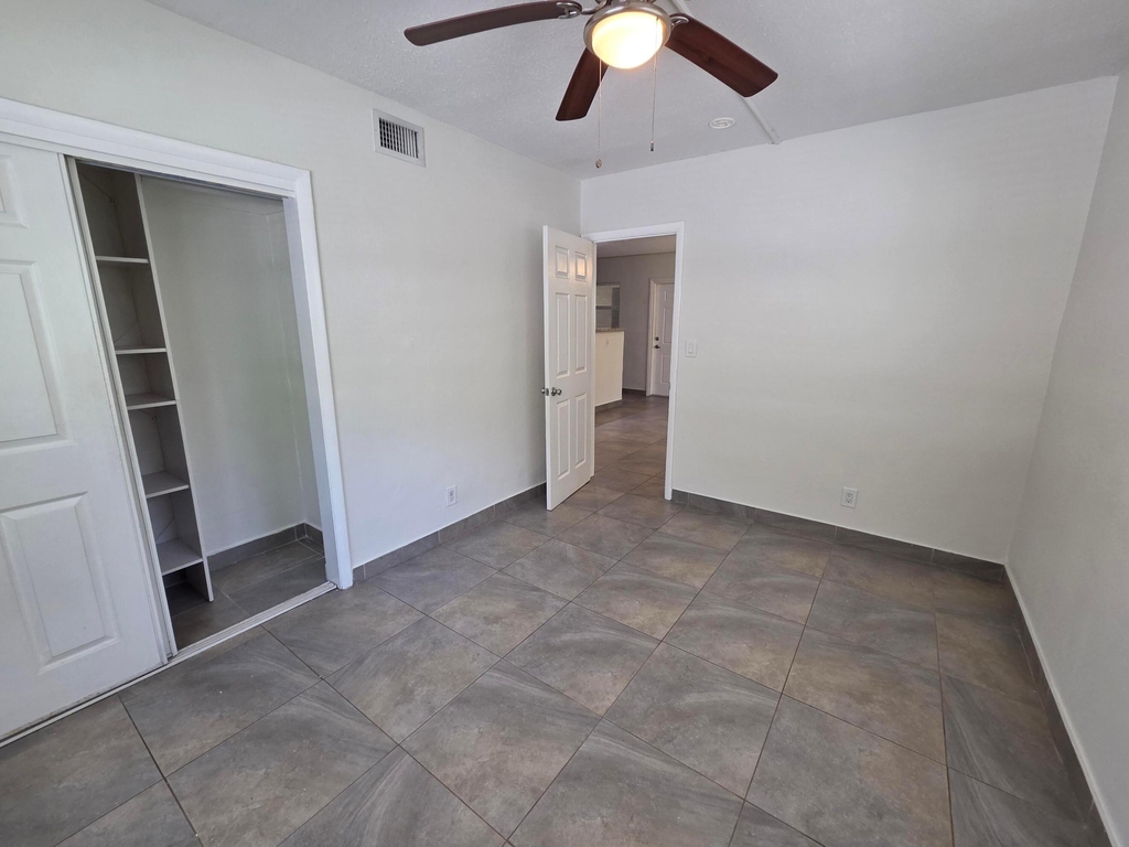 720 Ne 2nd Street - Photo 8