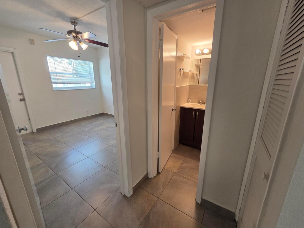 720 Ne 2nd Street - Photo 9