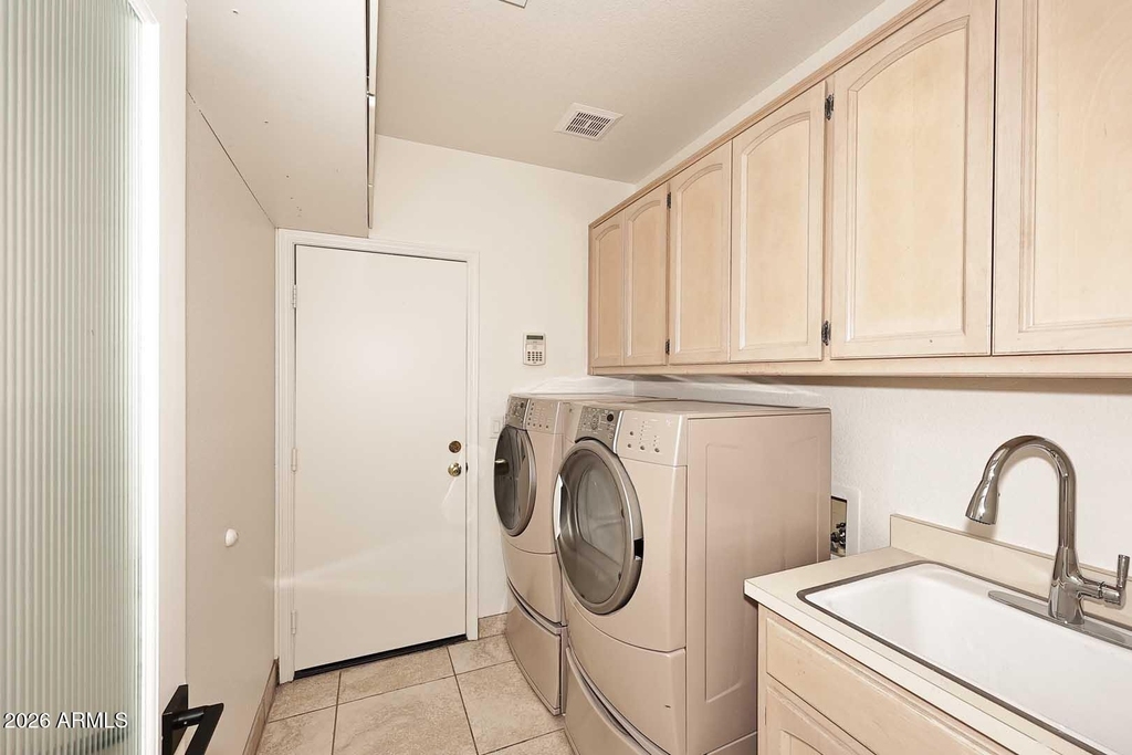 9969 E Bayview Drive - Photo 31