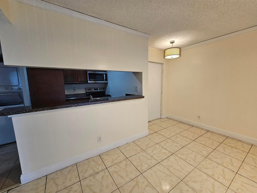 5686 Rock Island Road - Photo 3