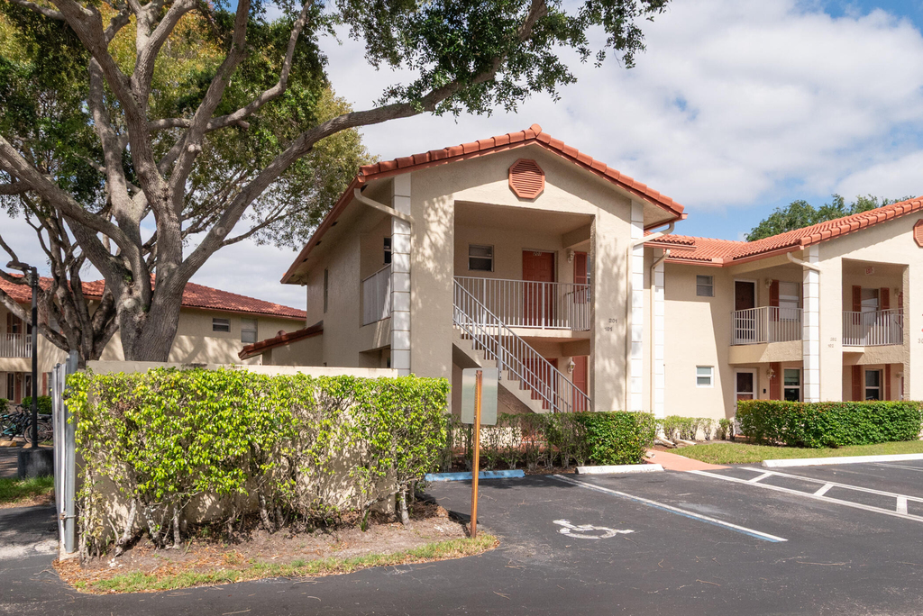 3031 Holiday Springs Boulevard - Photo 0