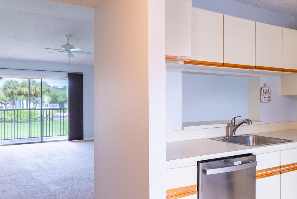 3031 Holiday Springs Boulevard - Photo 7