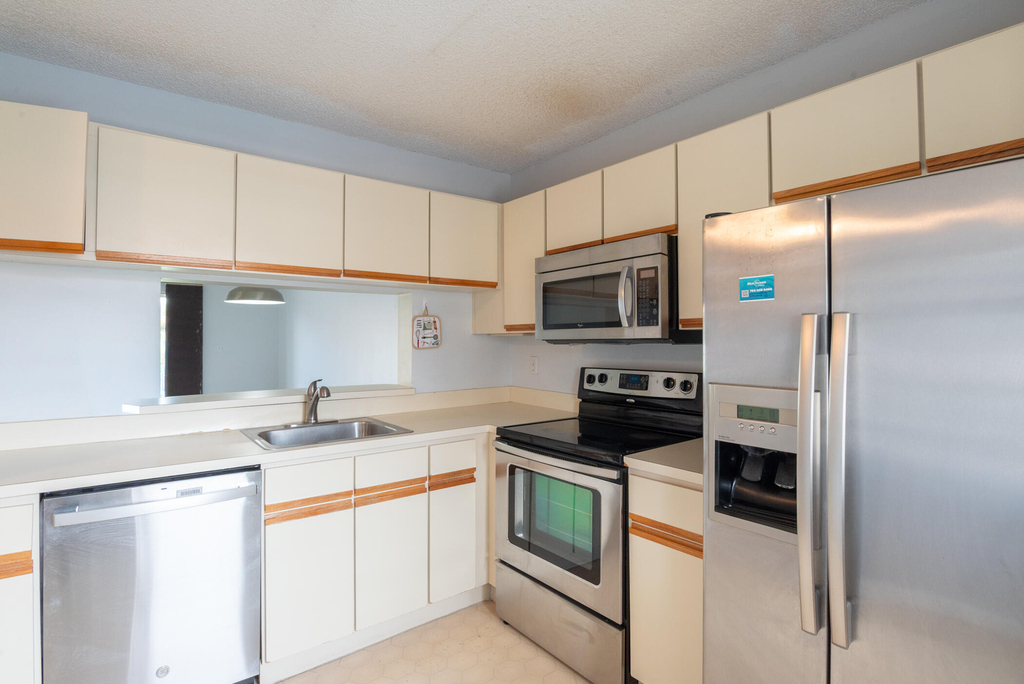 3031 Holiday Springs Boulevard - Photo 3