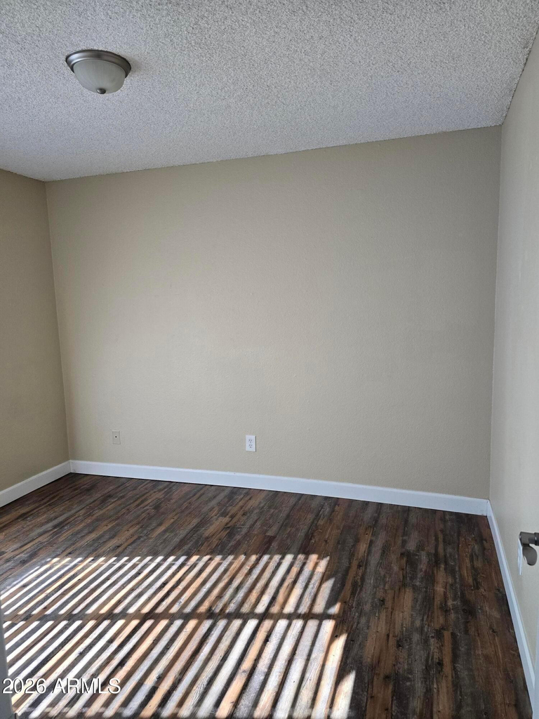 9002 W Roma Avenue - Photo 12