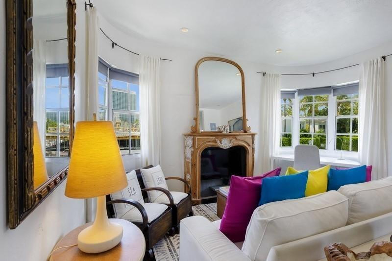 1455 Michigan Avenue - Photo 2