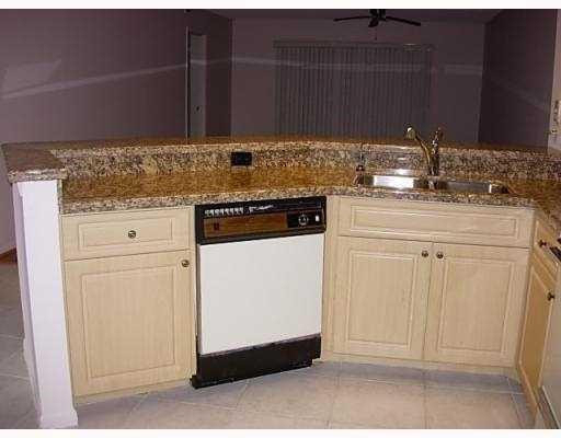 2205 S Cypress Bend Drive - Photo 3