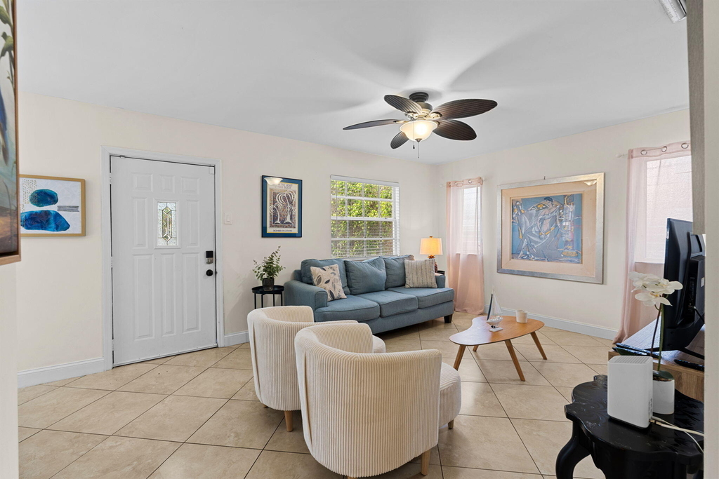 255 Ne 12th Street - Photo 13