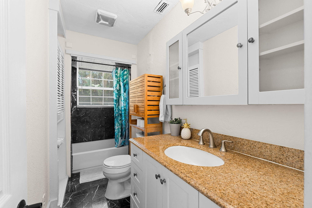 255 Ne 12th Street - Photo 25