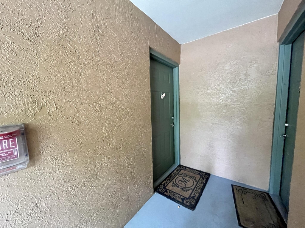 4856 N State Rd 7 - Photo 3