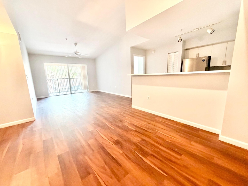 4856 N State Rd 7 - Photo 16