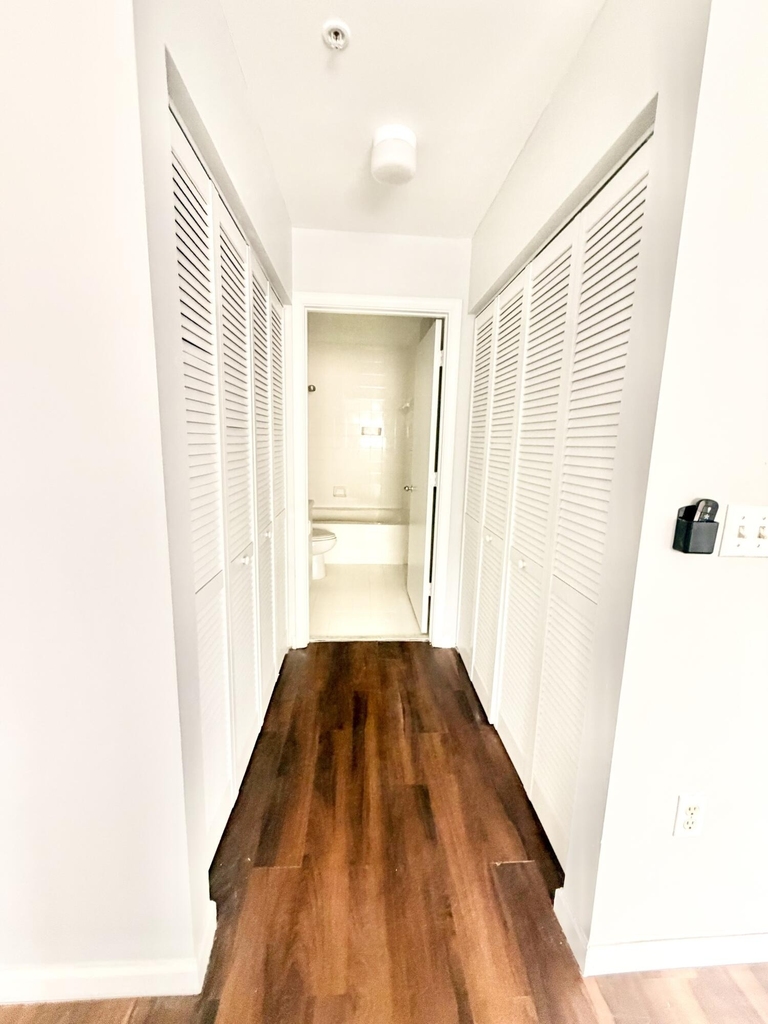 4856 N State Rd 7 - Photo 22