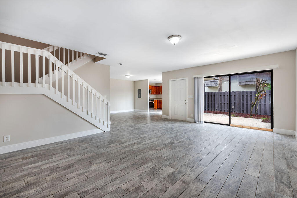 1755 N Congress Avenue - Photo 6