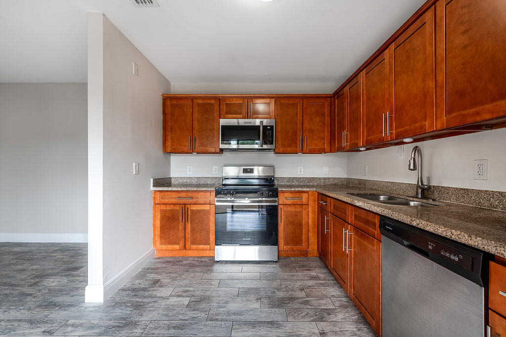 1755 N Congress Avenue - Photo 9