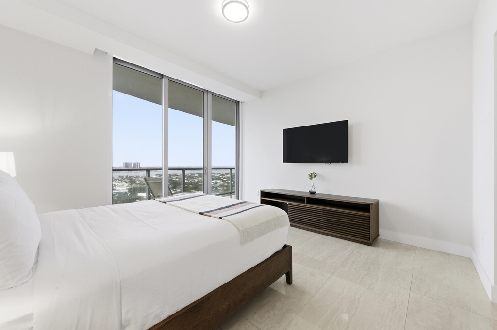 3100 N Ocean Drive N - Photo 9