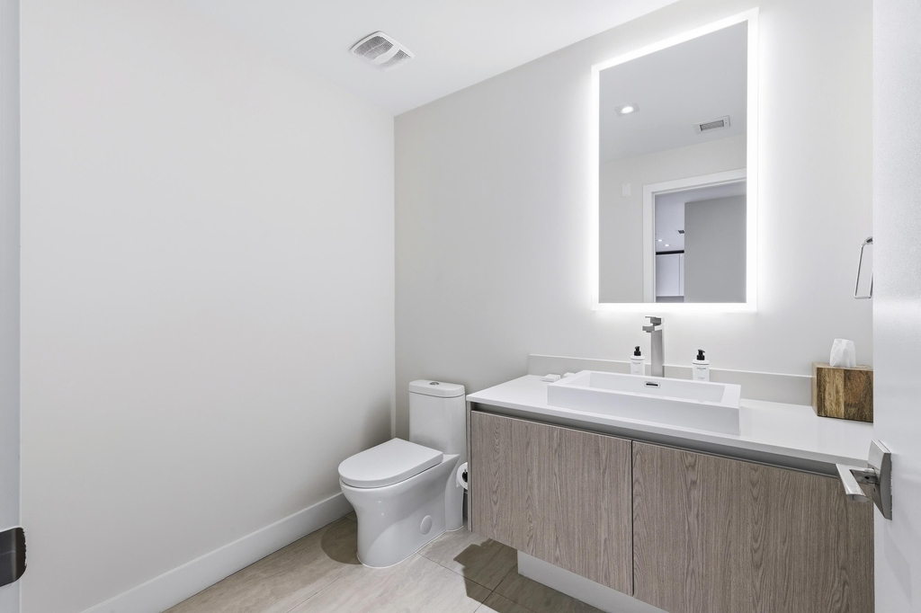 3100 N Ocean Drive N - Photo 1