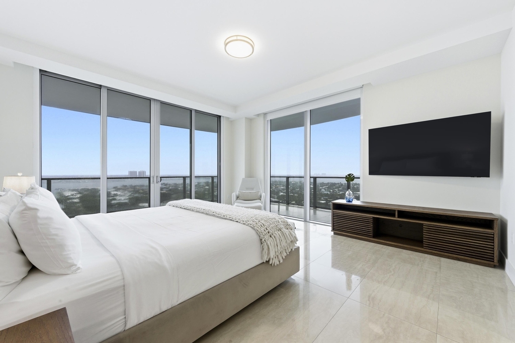 3100 N Ocean Drive N - Photo 3