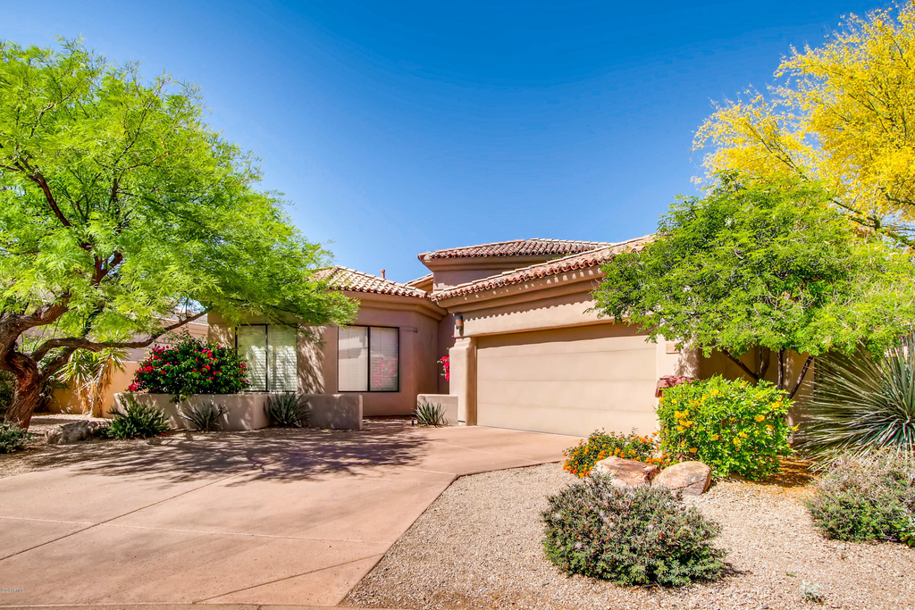 11015 E Desert Vista Drive - Photo 0