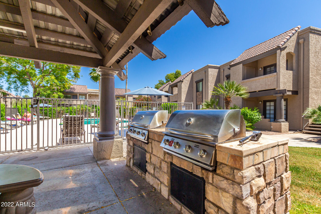 5995 N 78th Street - Photo 0