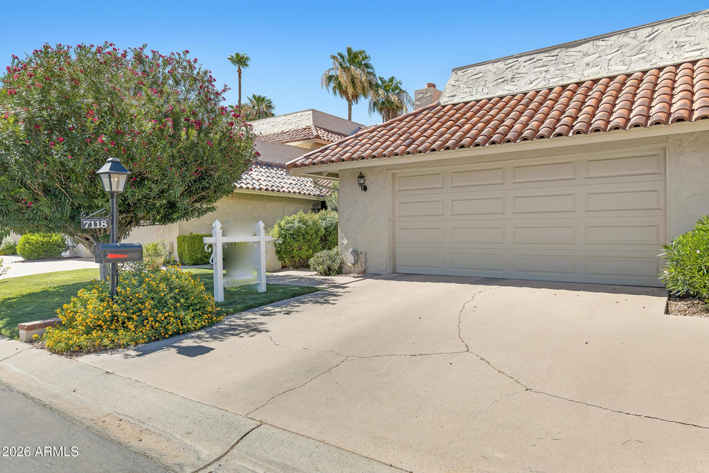 7118 E Buena Terra Way - Photo 2