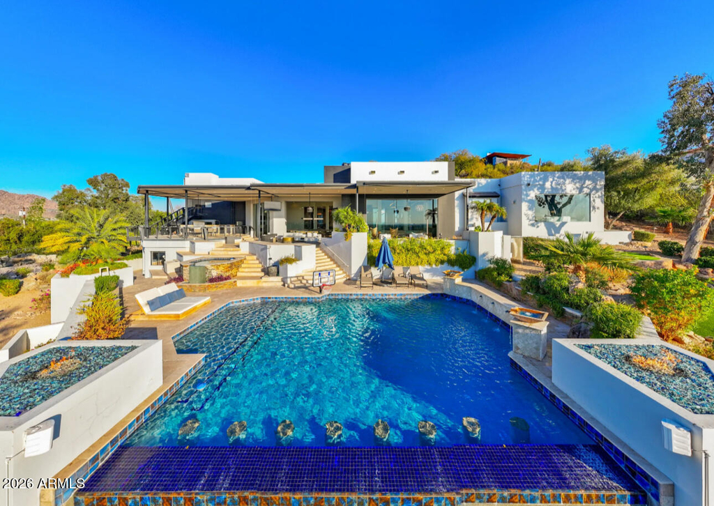 5632 N Camelback Canyon Drive - Photo 4