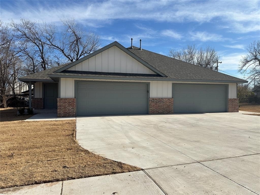 819 S Wilson Avenue - Photo 1