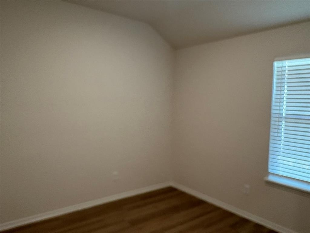 819 S Wilson Avenue - Photo 3