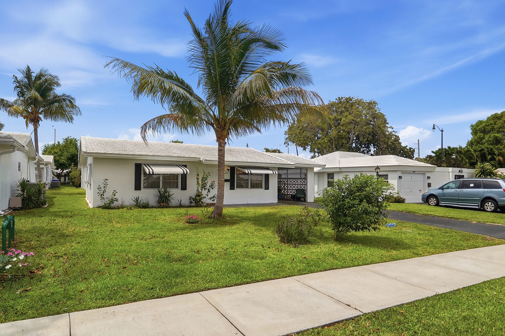 220 Leisure Boulevard - Photo 15