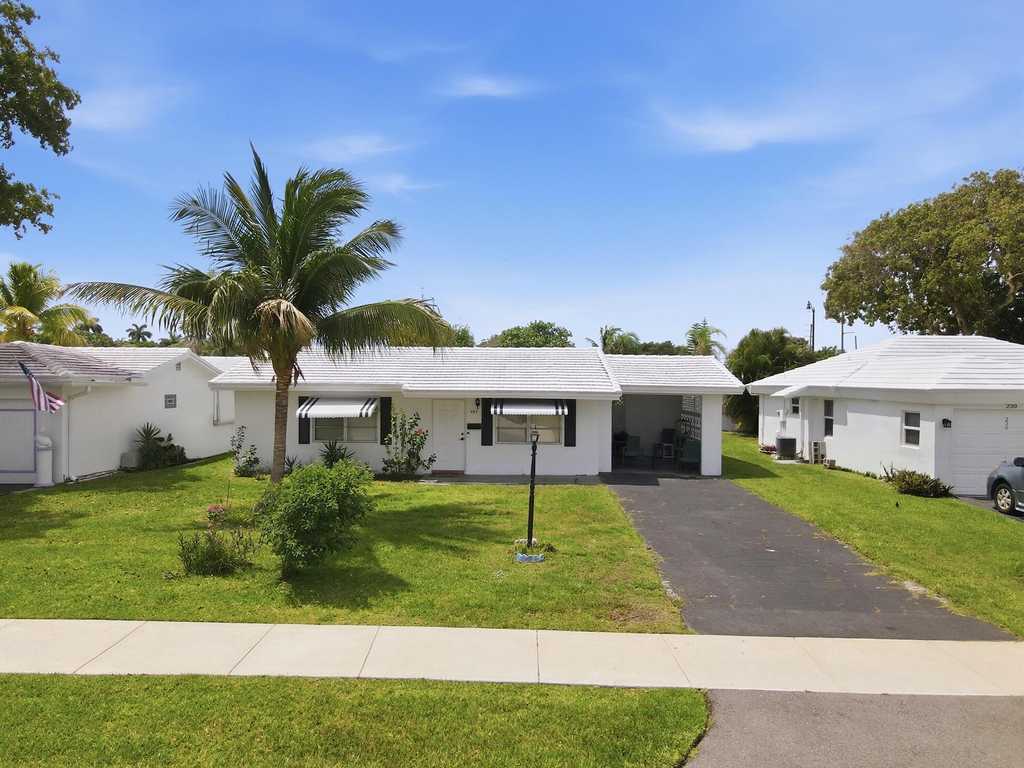 220 Leisure Boulevard - Photo 0